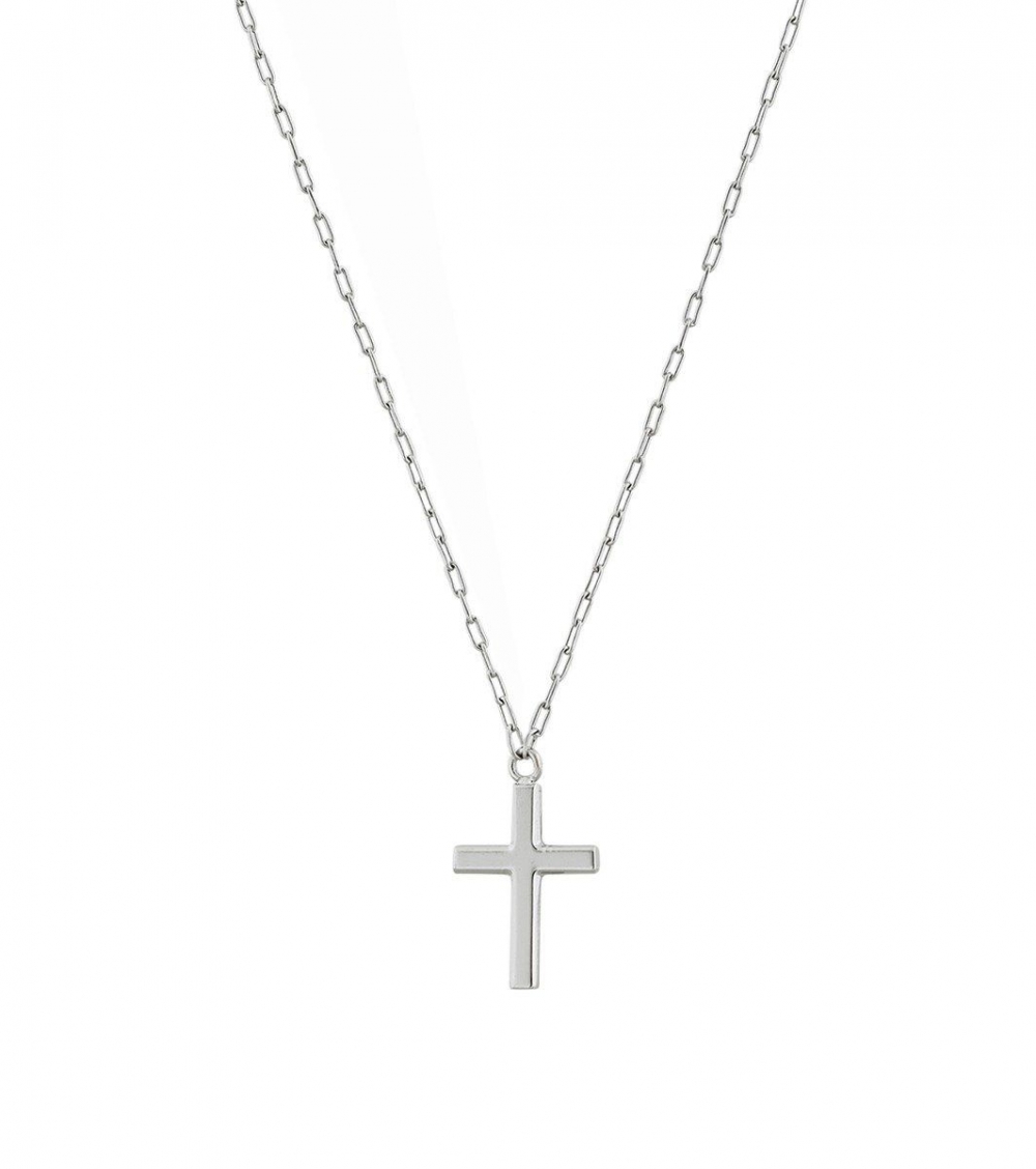 Sølvbelagt halskjede med nydelig lite kors designet av Edblad. Enkelt och fint kors smykke som passer til alle aldre. Korset er et klassisk symbol på tro og en vakker gave til enhver anledning.