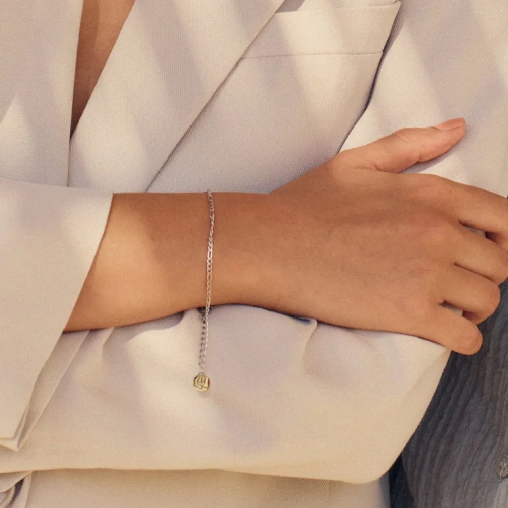 EDBLAD FIGARO BRACELET STEEL PÅ HÅNDEN