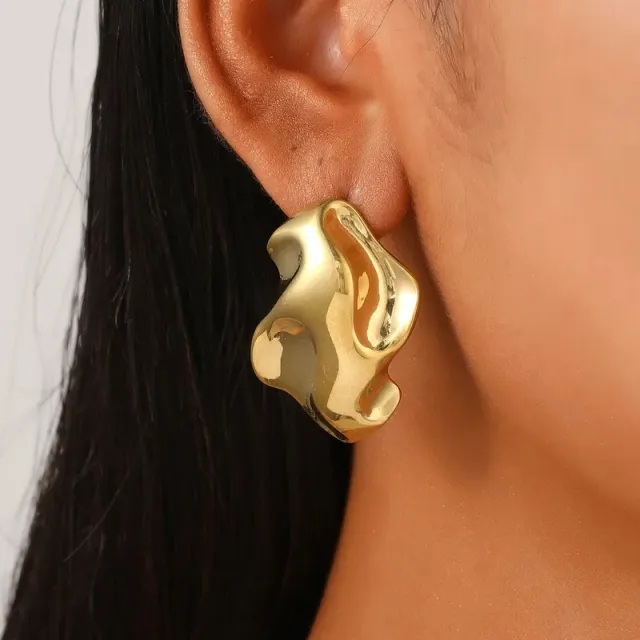 AVI Jewels Dubai earrings
