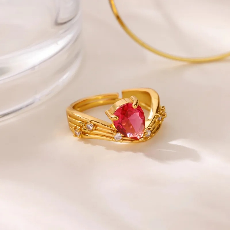 AVI Jewels Amour ring