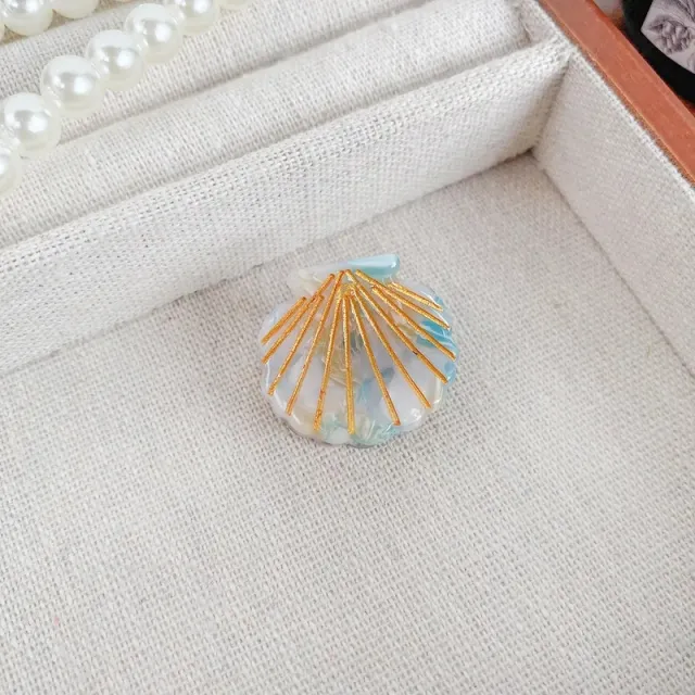 AVI Accessories Petite Mermaid hairclip blue