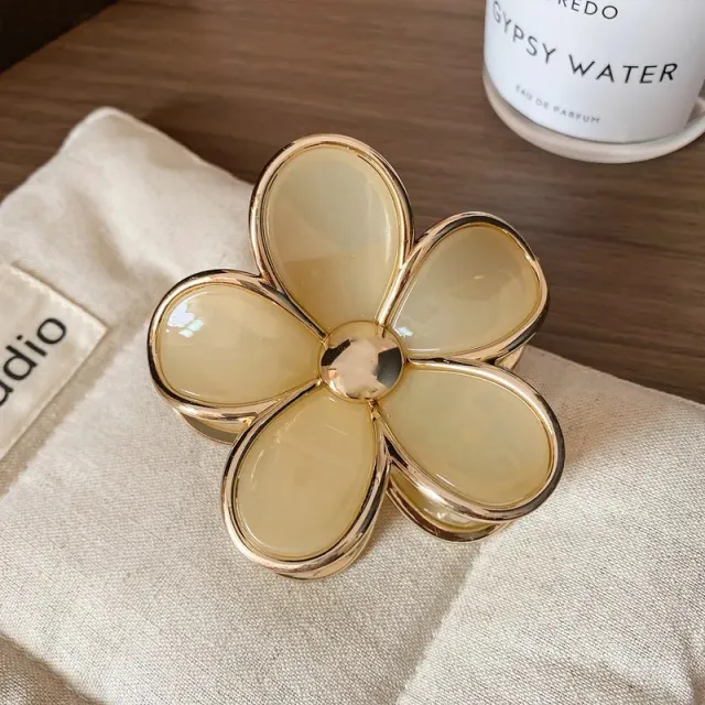 AVI Accessories Flora hair clip nude