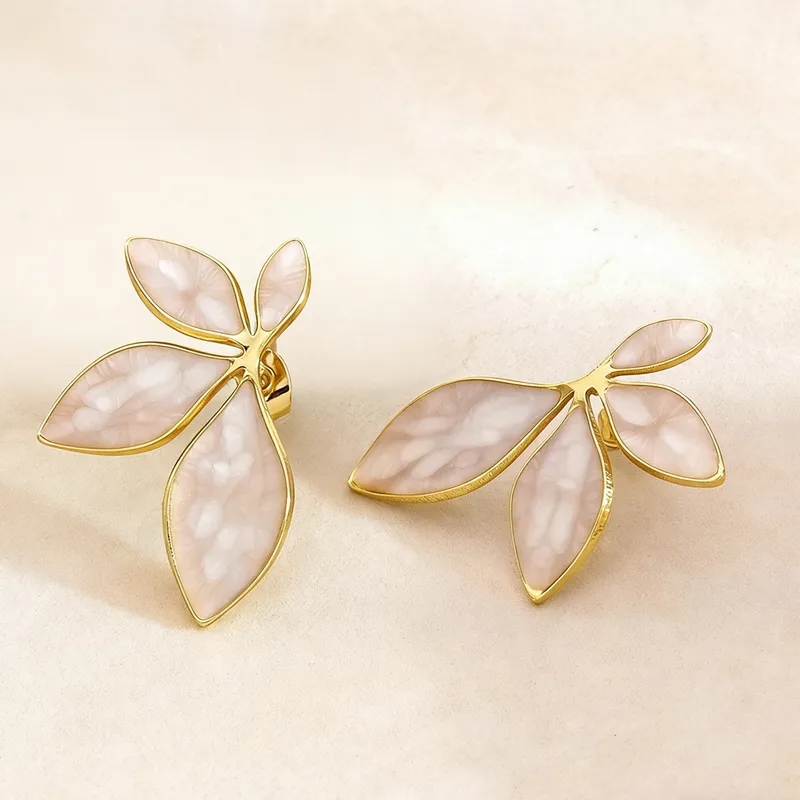 AVI Jewels Dahlia earrings beige/gold