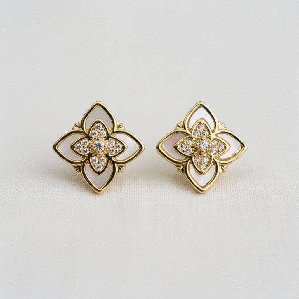 AVI Jewels Luna earrings