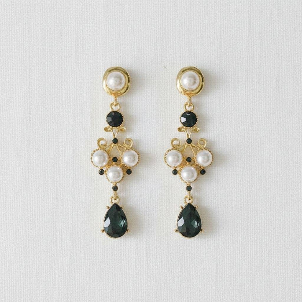AVI Jewels Vintage earrings