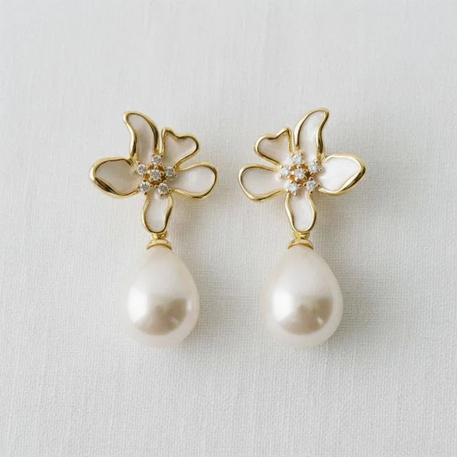 AVI Jewels Elle earrings
