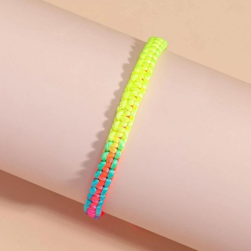 JBX MULTICOLORED BRACELET ON A MODEL'S WRIST