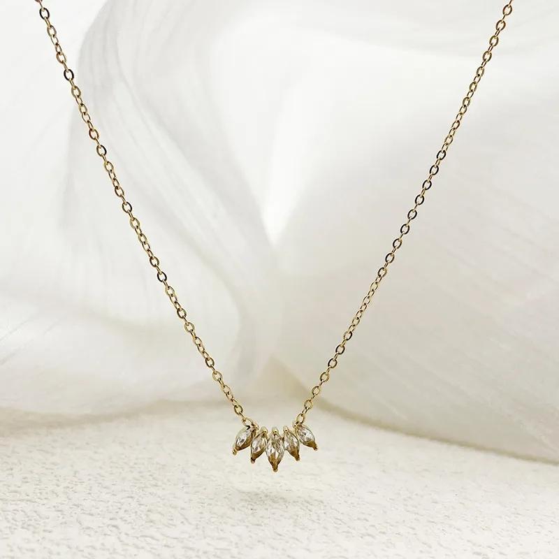 AVI Jewels Havana necklace gold