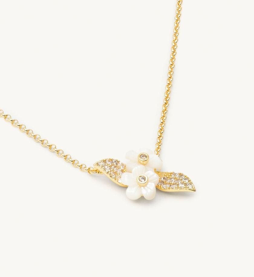 Lily and Rose Claire necklace - Creme puff