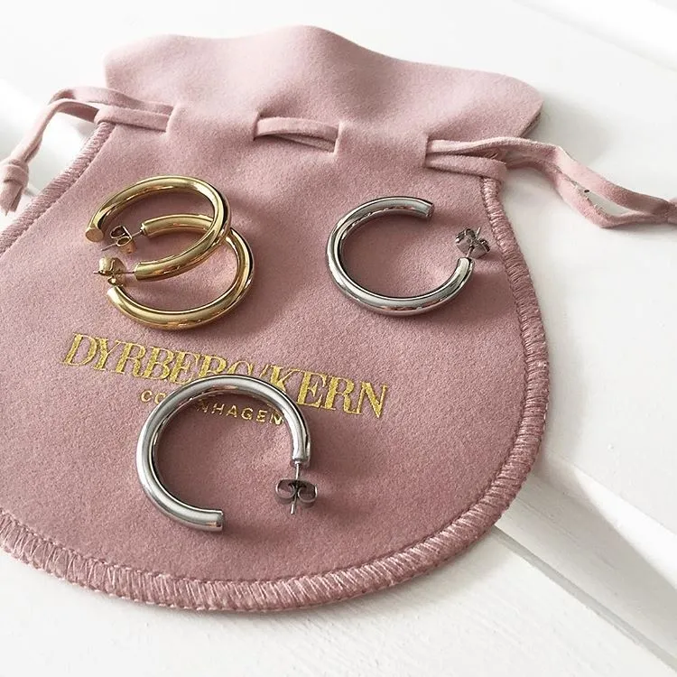 2 PAR DYRBERG/KERN CIRKULA SØLV HOOPS